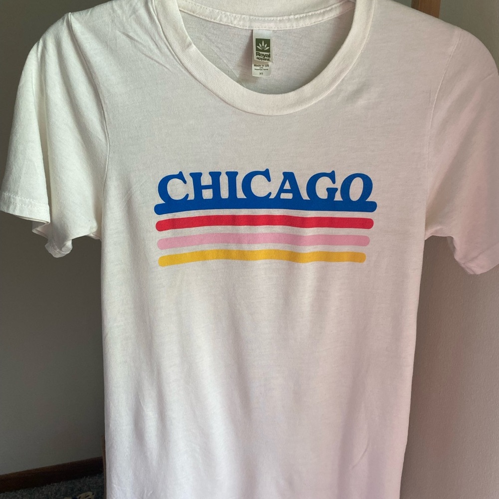alice & wonder Retro Chicago T-Shirt
